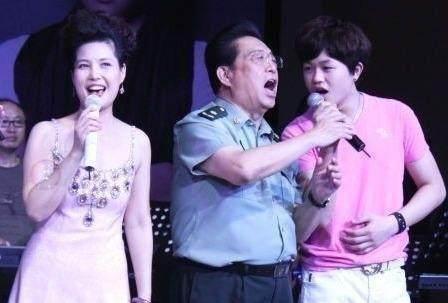 应采儿预言过杨紫吗,应采儿八卦预言