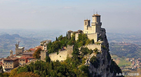 圣马力诺欧洲独善其身,圣马力诺有几个足球场