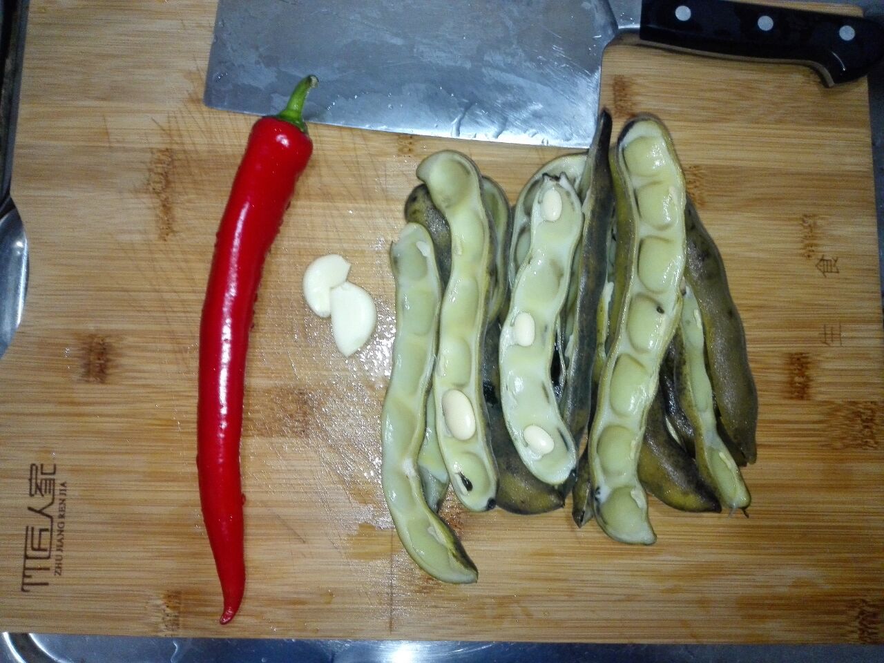 超级下饭菜豆角牛肉粒,超下饭的蒜苗牛肉粒