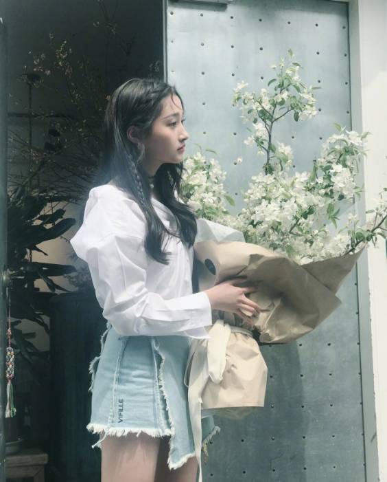 奔跑吧关晓彤和鹿晗迪丽热巴,鹿晗对关晓彤和迪丽热巴不同态度