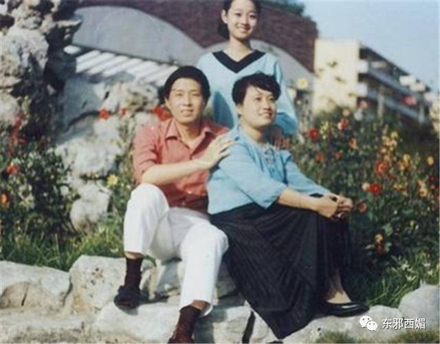 同框的袁泉气质太出挑,再次被袁泉的美惊艳到了