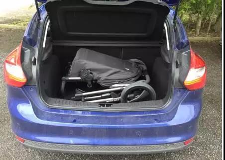 婴儿手推车评测,怎样选择轻便婴儿车