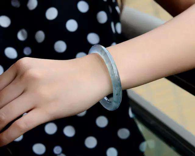 刚买的金手镯断了怎么办,金手镯断了怎么处理保值