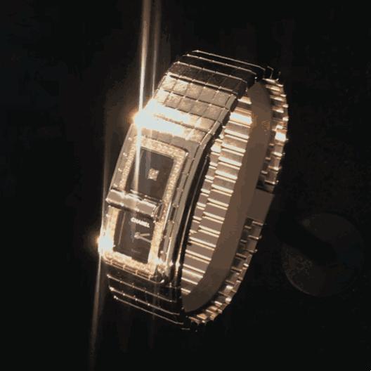 刘雯同款手表,刘雯代言香奈儿腕表