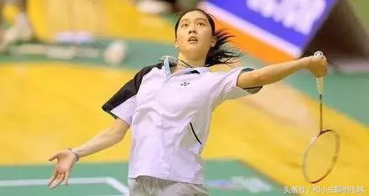 羽毛球和网球哪个更容易受伤,羽毛球运动受伤集锦