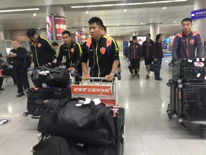 铁汉足协杯上场,铁汉出征