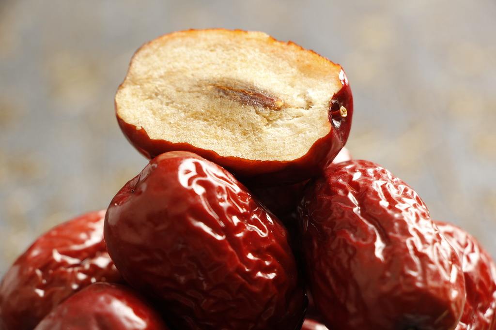 经常吃红枣对身体有什么好处吗,每天吃红枣对身体真的有好处吗