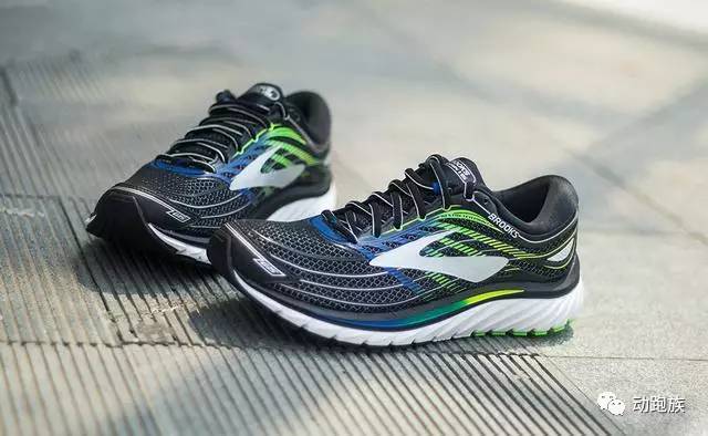 跑步新手怎么选跑鞋,有一定跑步基础的怎么选跑鞋