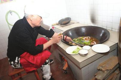 赵本山做的乱炖做法,赵本山最出名的菜炖鱼怎么做