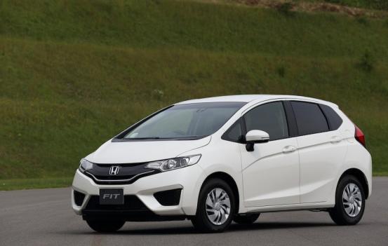 名爵3对比致炫油耗怎么样,飞度和名爵3哪个值得购买