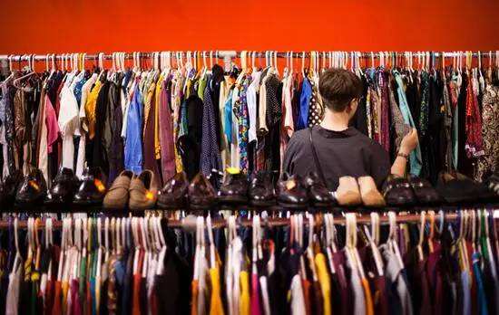 义乌服装批发厂家直批货源,广州服装厂家一手货源批发