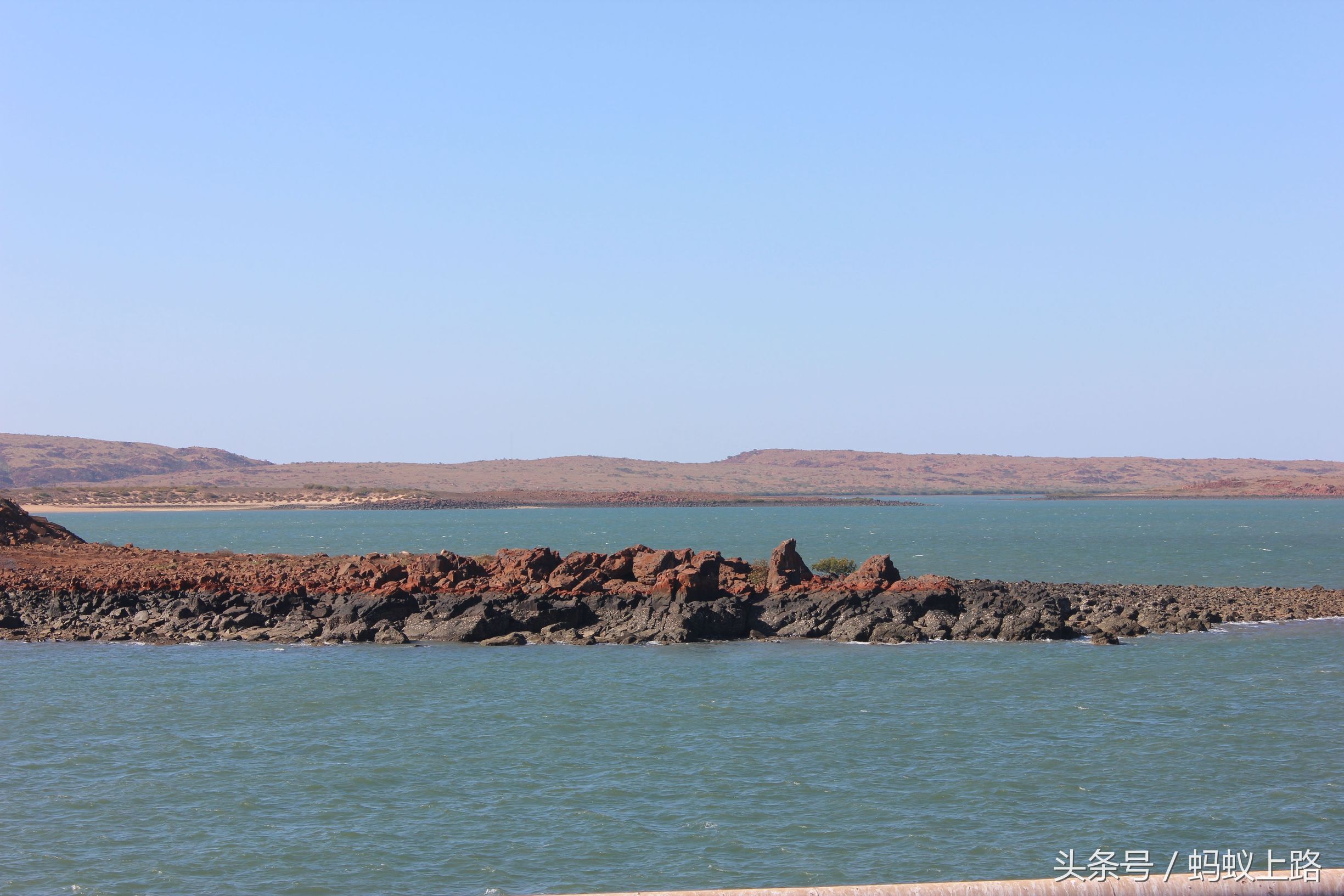 澳大利亚丹皮尔盐场,澳大利亚丹皮尔盐业运盐汽车