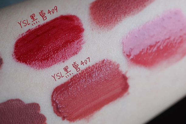 你的好友向你泼了一桶水,你的朋友向你撒狗粮