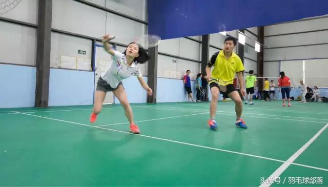 羽毛球双打十大必备经验,老司机讲述羽毛球双打配合