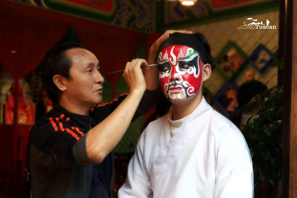 三星galaxyc8港版,三星galaxyc8像素