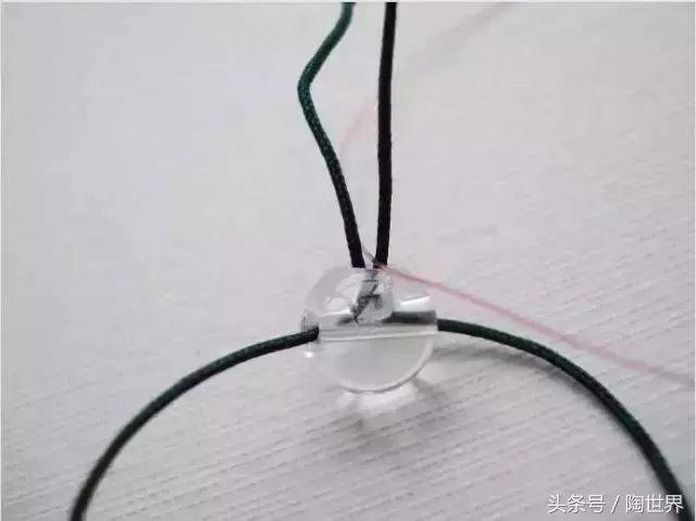 手串没有弹绳断了怎么再串起来,手串盘着突然断了在哪里重新穿