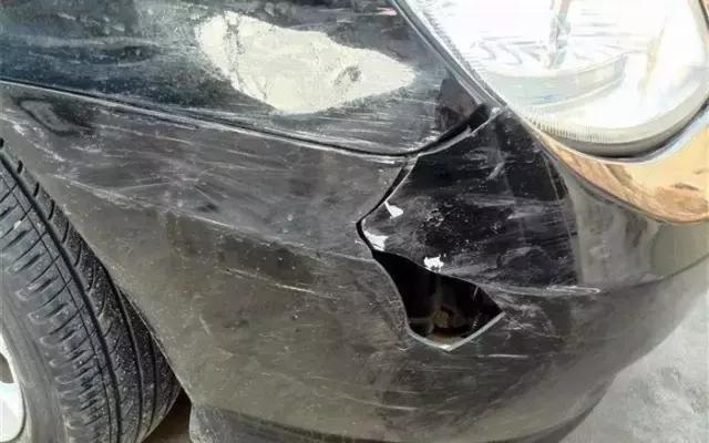 出了事故要赔哪些费用,出了事故是私了还是报案