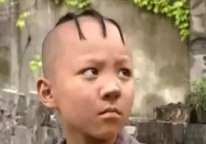 唐嫣宋茜换了刘海换个头！鲁豫神似郭碧婷？剪刘海堪比微整形啊！