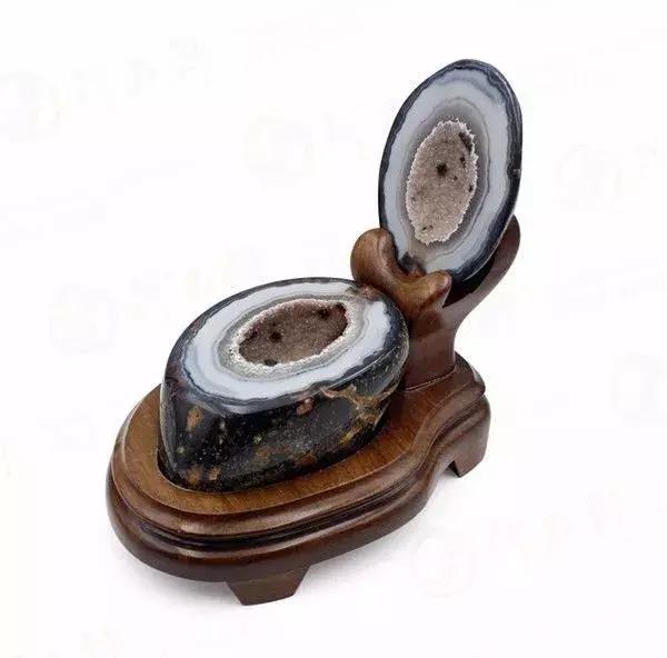 天然水晶为何要消磁,水晶晒太阳能消磁吗