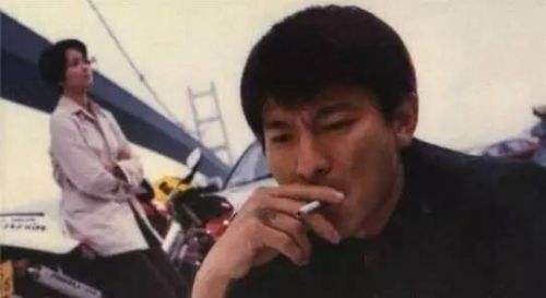 谁说运动员不沾烟酒？姚明都有烟史，国足无兄弟不烟酒！