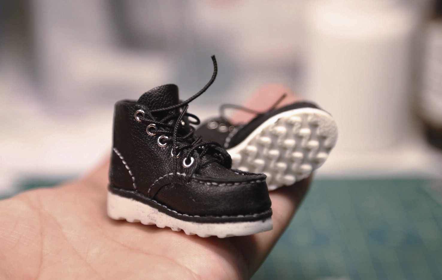 设计师Hidden-Foo原创人偶「Hunter」，你比他酷算我输！