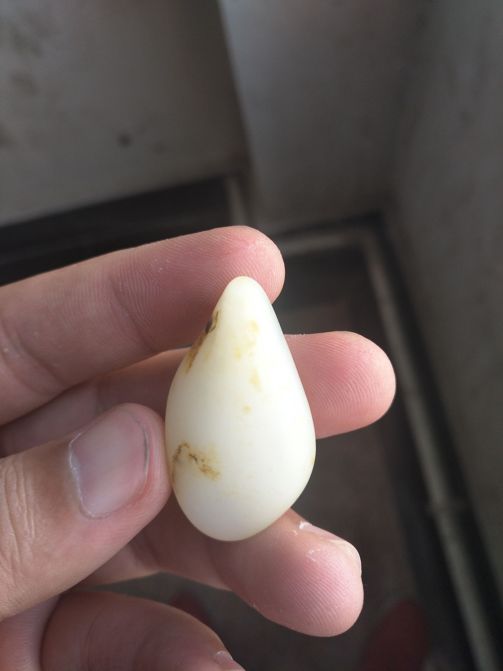 新疆和田玉羊脂籽料重29g,重7.51克玛瑙玉石多少钱