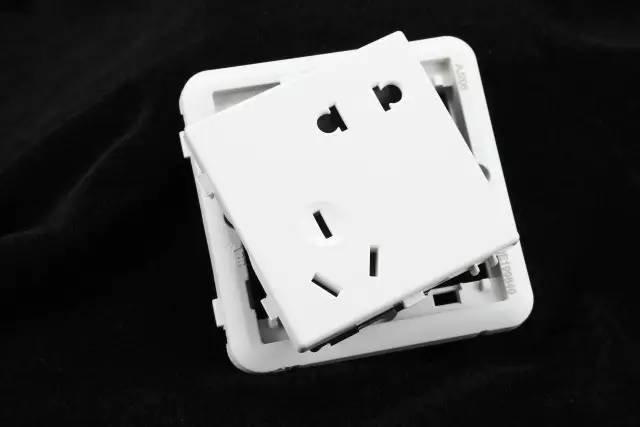 abb西门子施耐德断路器对比,abb西门子施耐德