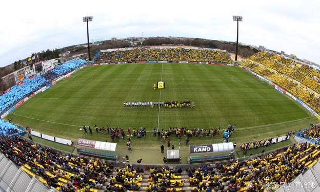 俱乐部都要建专业球场?看看日本J1联赛的球场,还是老实搞青训吧