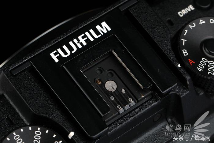 富士中画幅gfx50sii视频评测,富士gfx50s二代高感和全画幅对比