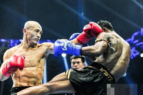 一龙被西提猜ko抢话筒想说什么,一龙西提猜被ko