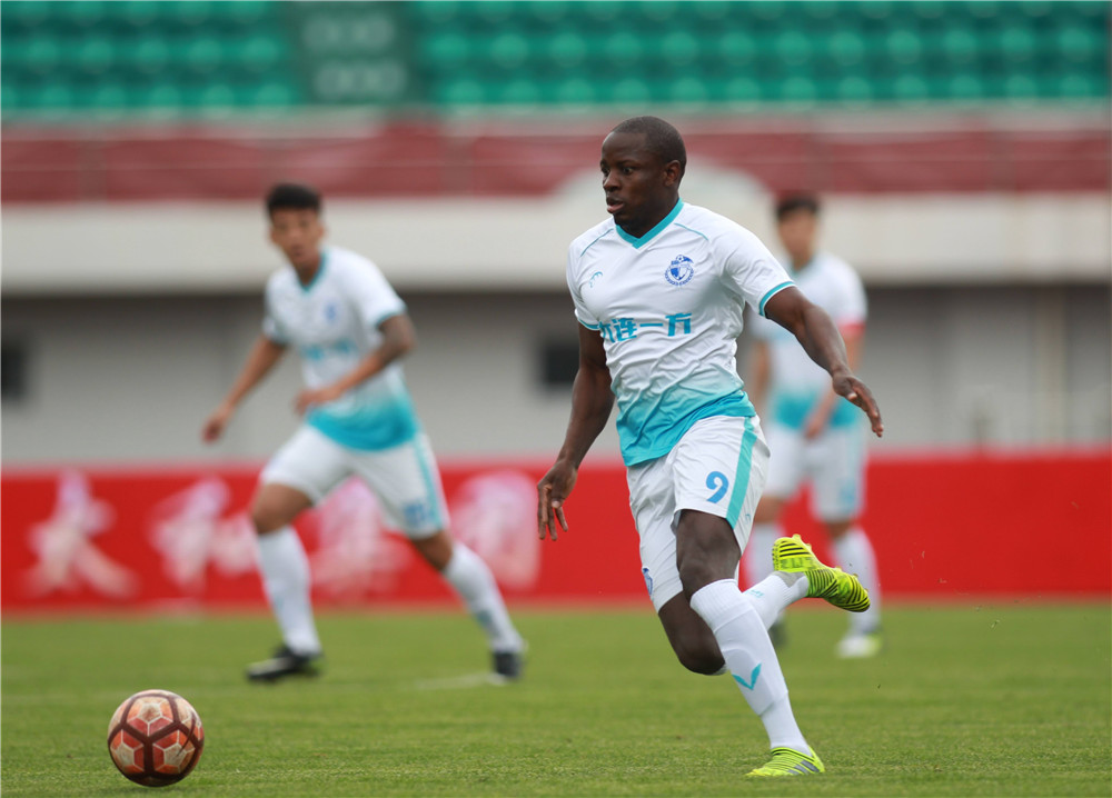 博利头球,大连一方足球最新战况