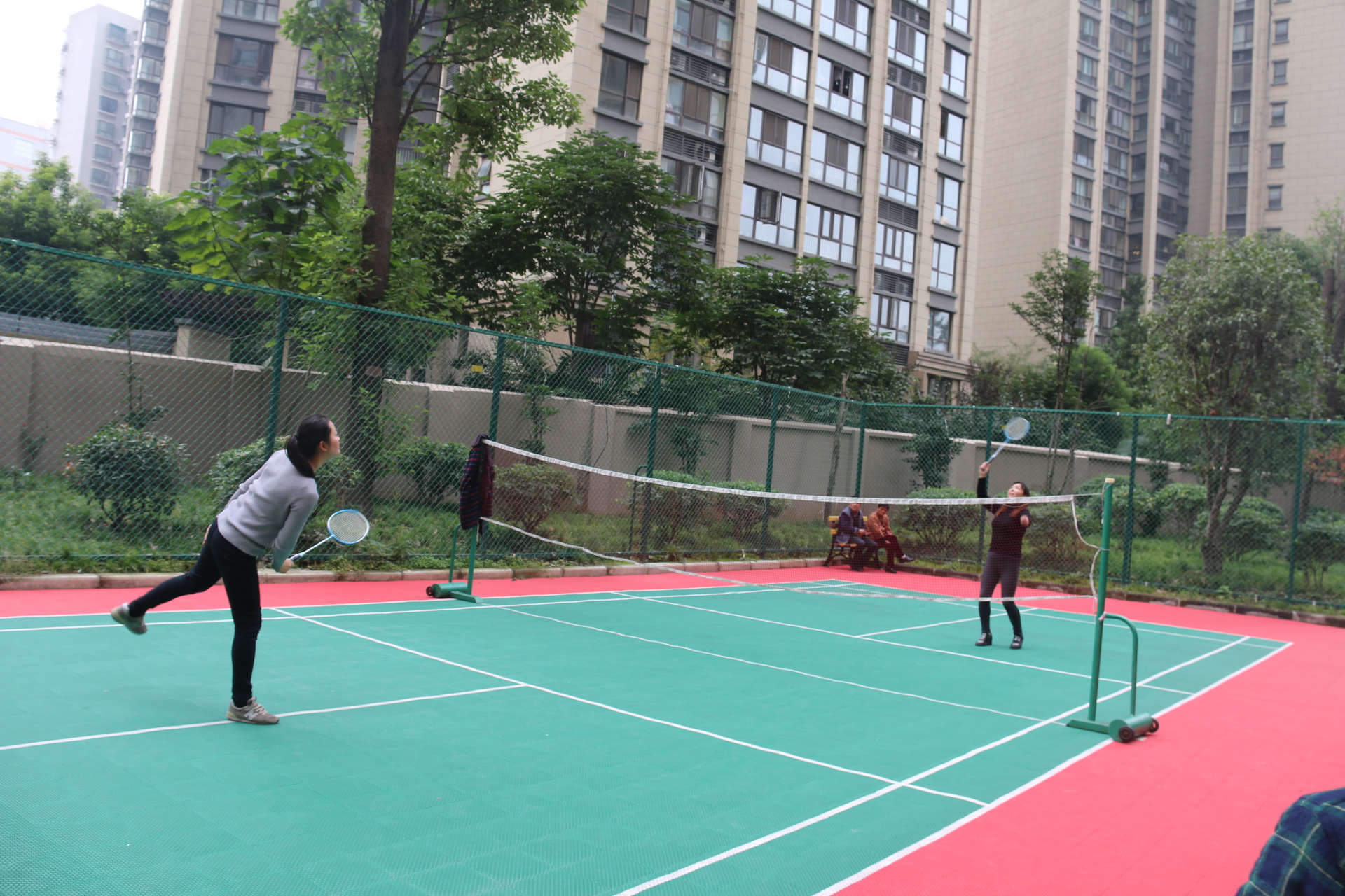 周末漫游汉中堂宏广场轻松而静谧