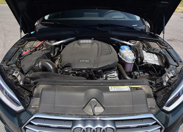 奥迪a5丐版和a4l顶配哪个贵,奥迪a5比奥迪a4短多少