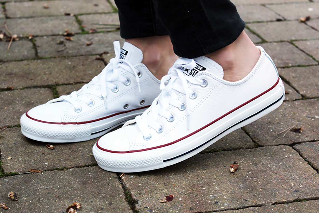 全皮白鞋特别脏怎么处理,怎么清洗白鞋上的污垢