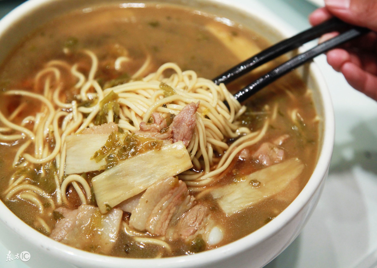 一家20平米的街边小吃店,如何诞生一个百万富豪