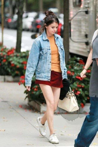 复古面料搭配流行元素,复古面料崛起穿出摩登年代感