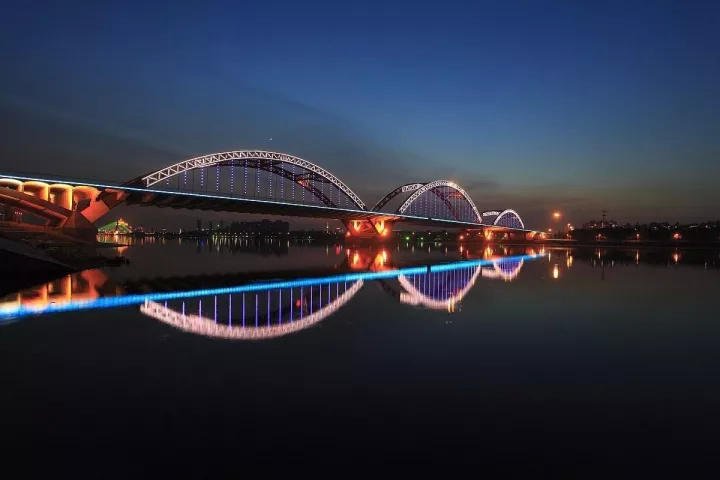 鍦ㄦ矆闃抽亣瑙佷綘鏄垜鐨勭紭,鍦ㄦ矆闃抽亣瑙佺浉鐖变竴杈堝瓙鐨勪汉