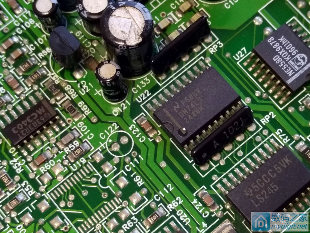 创新soundblaster5.1外置声卡,创新soundblasterawegold声卡