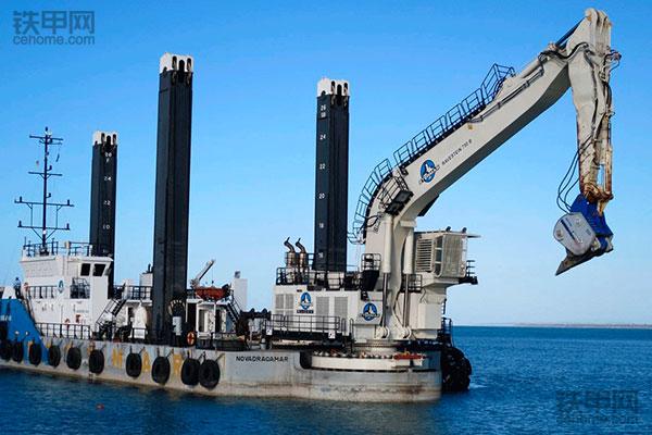 破碎锤啄木鸟作用,啄木鸟冲击锤