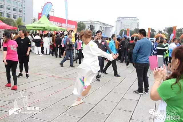 本周末，在永定区直大院广场，有好玩的挑战和大奖在等你！