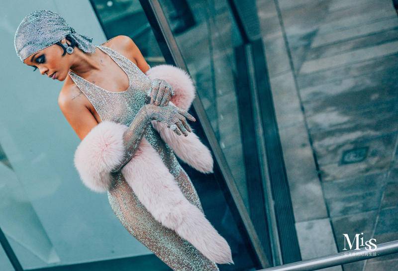 没有男朋友要有保暖的外套,天冷了来选一件温暖皮草