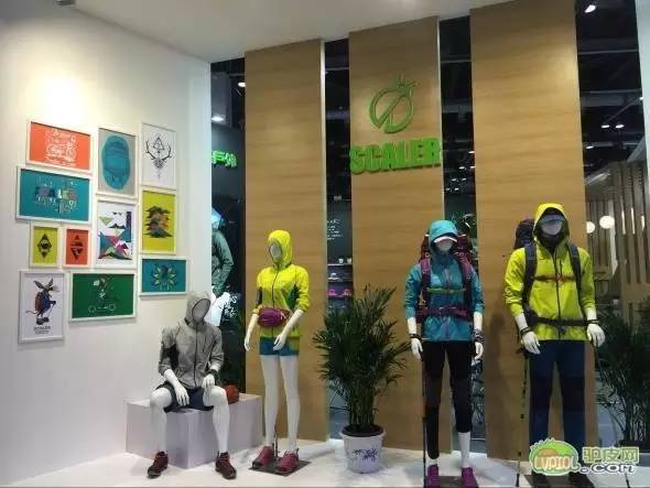 春天户外跑步穿什么服装,春天户外拍照穿什么衣服