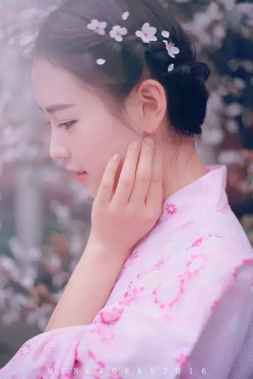 花季怎么拍好看,自由浪漫的人像照片