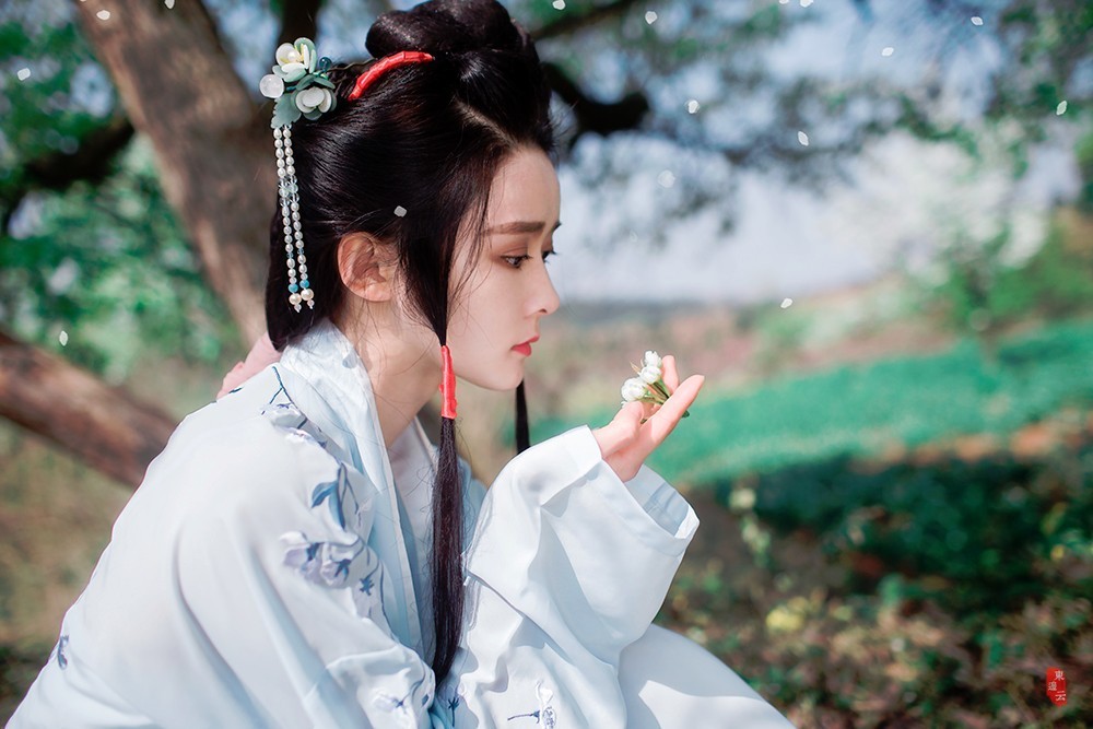 花季怎么拍好看,自由浪漫的人像照片