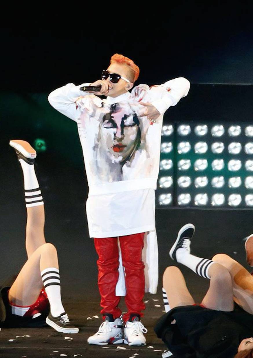 权志龙鞋子小雏菊3.0混色,权志龙鞋子直播完整视频