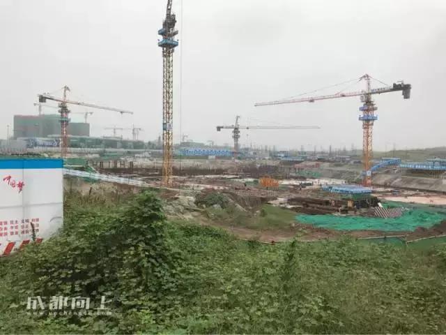 天府新区中央商务区天府里,成都天府广场附近收藏品