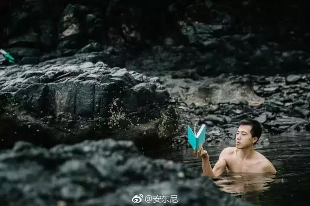 作家安东尼：80㎡破旧老公房，华丽逆转成精致温暖的家