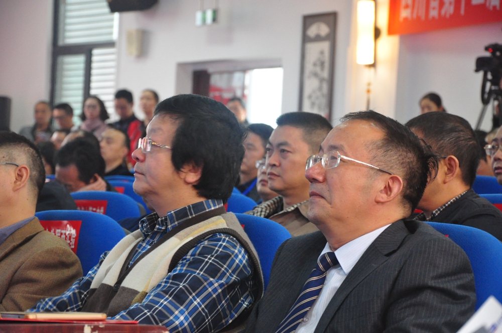 60余所“共同体”学校共同见证滨河学校奋发、奋勇、奋进的10年