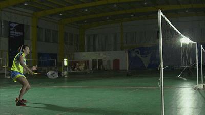 羽毛球双打封网,双打没有封网意识不会轮转怎么办