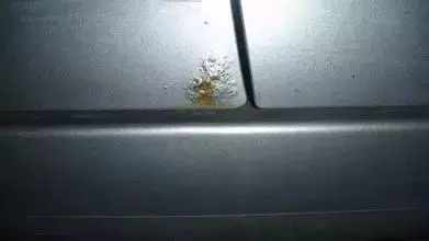 车漆刮蹭怎么修复最好,车子车漆被刮了怎么修复